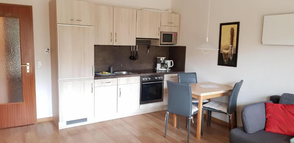 Koenigsfriesen-App-2 room 1